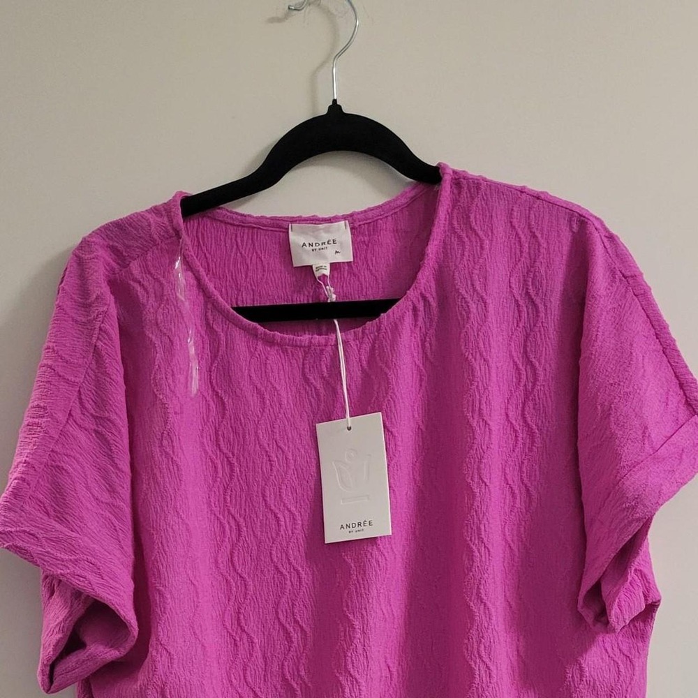 Andre by Unit textured SS Tee Size M